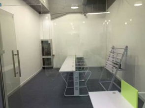 深圳工廠直銷辦公家具 新舊辦公桌、椅、文件柜、屏風(fēng)與茶幾全方位選購指南